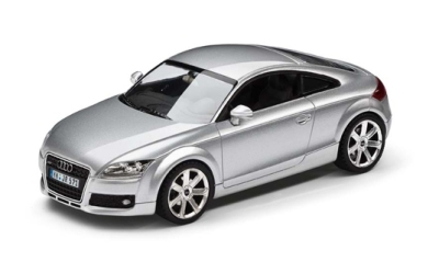 Модель автомобиля Audi TT Audi TT Coupe Light Silver, Scale 1 43