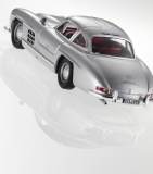 Модель Mercedes-Benz 300 SL Gullwing W 198 (1954–1957), Silver, 1:43 Scale, артикул B66041017