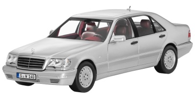 Модель Mercedes-Benz S 320 W 140 (1994–1998), Brilliant Silver, 1:18 Scale