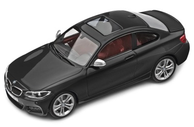 Модель автомобиля BMW 2 серии Купе (F22), 1:43 scale, Sapphire Black