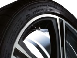 Колпачки для колесных вентилей Mercedes-Benz Dust Caps Black, артикул B66472002