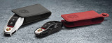 Кожаный чехол для ключа от автомобиля Porsche Leather Key Case, артикул 97004400100