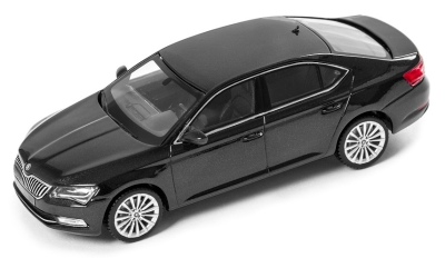 Модель автомобиля Skoda Superb III, 1:43 scale, Black Magic