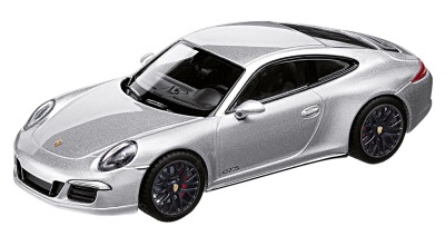 Модель автомобиля Porsche 911 Carrera 4 GTS (991), 1:43 Scale, Rhodium Silver