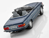 Масштабная модель Mercedes-Benz 300 SL R 107 (1985-1989), Lapis Blue, Scale 1:18, артикул B66040634