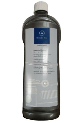 Очиститель Mercedes для пластиковых поверхностей салона, 1000 мл.