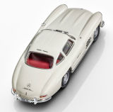 Модель Mercedes-Benz 300 SL, W 198, 1954-1957, White, Scale 1:43, артикул B66041051