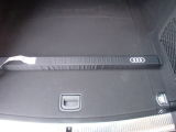 Универсальный гибкий разделитель багажного отсека Audi, артикул 8U0017238