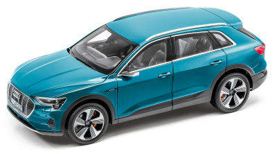 Модель электромобиля Audi e-tron, Antigua Blue, Scale 1:18