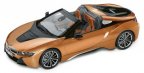 Модель автомобиля BMW i8 Roadster, Limited Edition, E Copper Metallic / Black, 1:12 Scale
