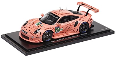 Модель автомобиля Porsche 911 RSR 2018, Pink Pig, limited edition, Scale 1:18