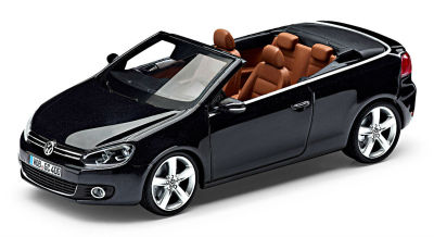 Модель автомобиля Volkswagen Golf Cabriolet, Scale 1:43, Dark Purple Metallic