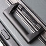 Чемодан на колесиках Land Rover Hard Case - Suitcase, Medium, Graphite Grey, артикул LELU263GYA