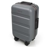 Кейс пилот на колесиках Land Rover Hard Case - Suitcase, Small, Graphite Grey, артикул LELU262GYA