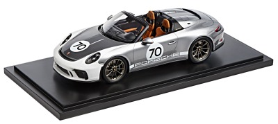 Модель автомобиля Porsche 911 Speedster Heritage Package (991), Scale 1:18, Dolomite Silver Metallic