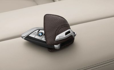 Кожаный футляр BMW для ключа со стальным зажимом, цвет Mokka (кофейный)