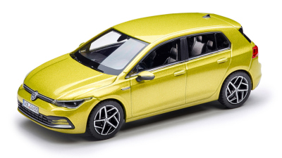 Модель автомобиля Volkswagen Golf 8, Scale 1:43, Lime Yellow