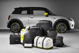 Спортивная сумка MINI Tricolour Block Duffle Bag, White/Black/Yellow, артикул 80225A0A656