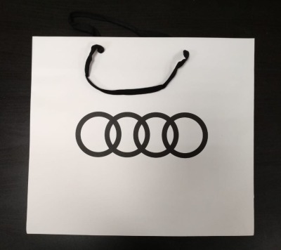 Бумажный подарочный пакет Audi Paper Bag, 2020, Size S
