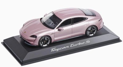 Модель автомобиля Porsche Taycan Turbo S, Scale 1:43, Frozen Berry Metallic