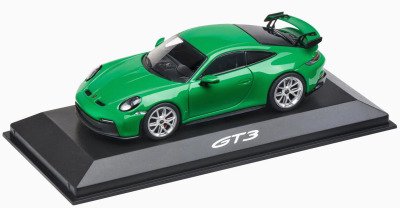 Модель автомобиля Porsche 911 GT3 992, Scale 1:43, Python Green