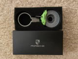 Брелок для ключей Porsche Brake-disc keyring – 918 Spyder, Acid Green, артикул WAP0503010E