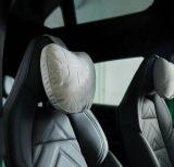 Подушка на подголовник Zeekr Extreme Touch Comfortable, White, артикул Zeekr013