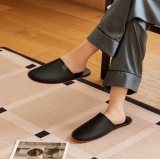 Тапочки Zeekr Leather Slippers, Black, артикул Zeekr123S