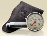 Манометр Porsche Classic в кожаном футляре, артикул 91172220200