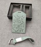 Замшевый чехол для ключ-карты Zeekr Suede Slim Key Case, Deep Green, артикул Zeekr204