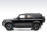 Масштабная модель автомобиля Land Rover Defender 110 V8 Scale Model 1:18 - Santorini Black, артикул LKDC099BKW