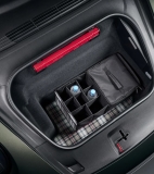 Термосумка в багажный бокс Porsche Cooler Bag Insert for Foldable Luggage Compartment Box, Black, артикул 00004400139